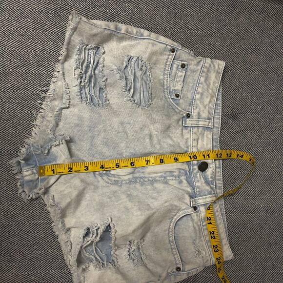 BDG - High Rise Dree Cheeky Distressed Shorts - Picture 7 of 9